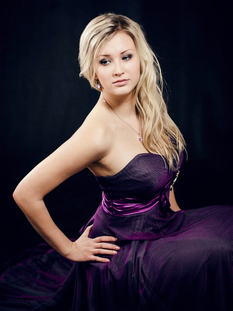 žena šaty